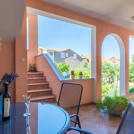 Tim דירה זאדאר